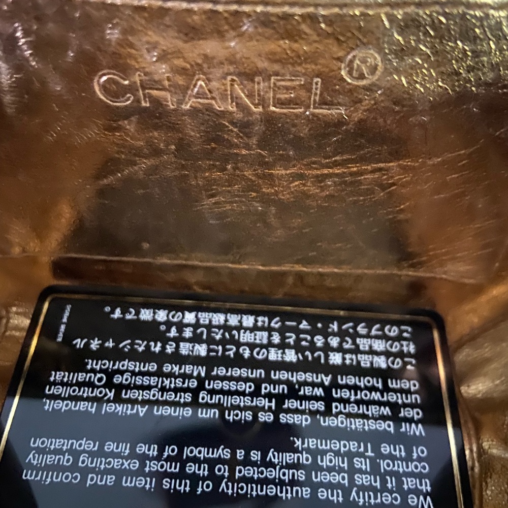 AUTHENTIC CHANEL Gold Brocade Evening Clutch w/ gold hardware shoulder strap - Picture 7 of 11